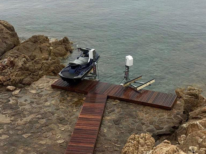 Mr. Lifter 2.0 PWC Lift: With Electric Motor Setup — Dock
